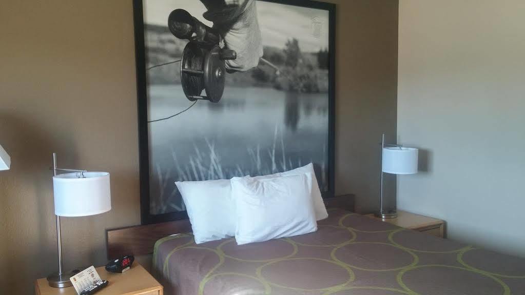 Super 8 By Wyndham Dillon Motel Luaran gambar