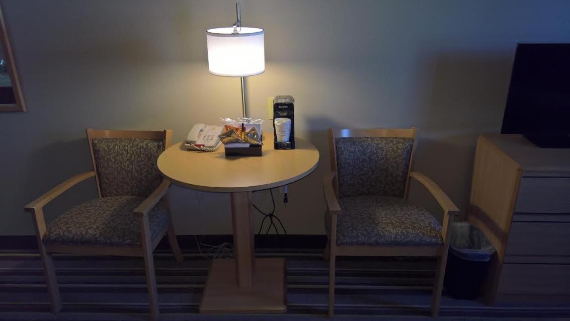 Super 8 By Wyndham Dillon Motel Luaran gambar